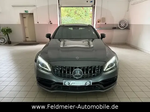 Mercedes-Benz C 63 AMG