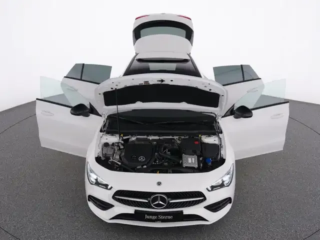 Mercedes-Benz CLA 200