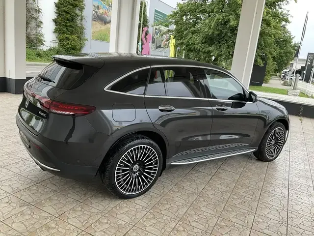 Mercedes-Benz EQC 400