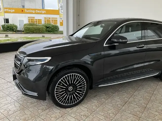 Mercedes-Benz EQC 400