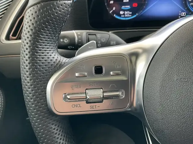 Mercedes-Benz EQC 400