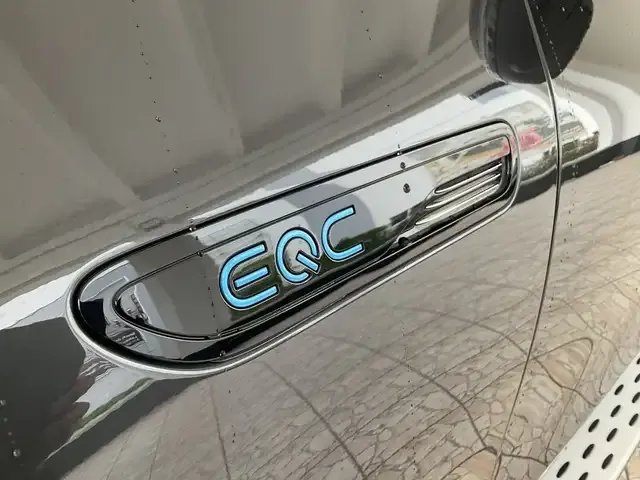 Mercedes-Benz EQC 400