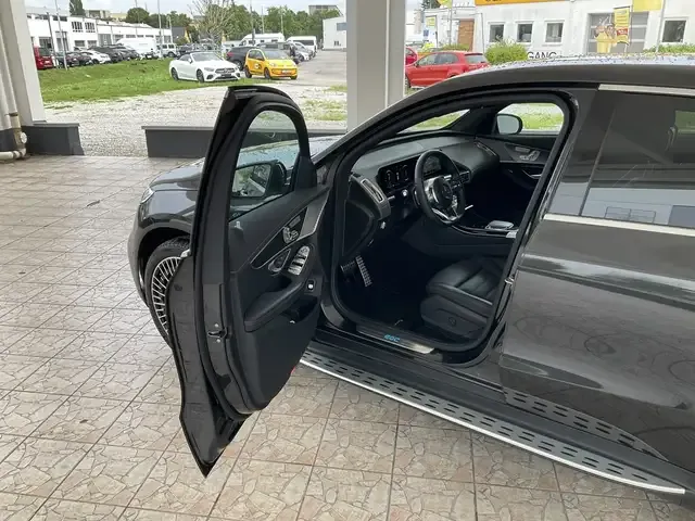 Mercedes-Benz EQC 400