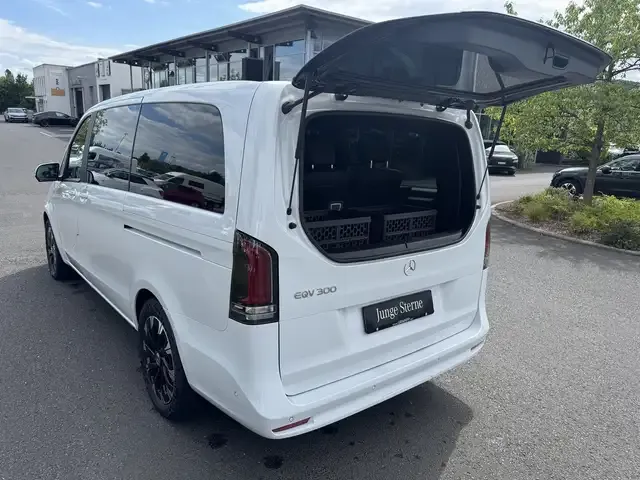 Mercedes-Benz EQV 300