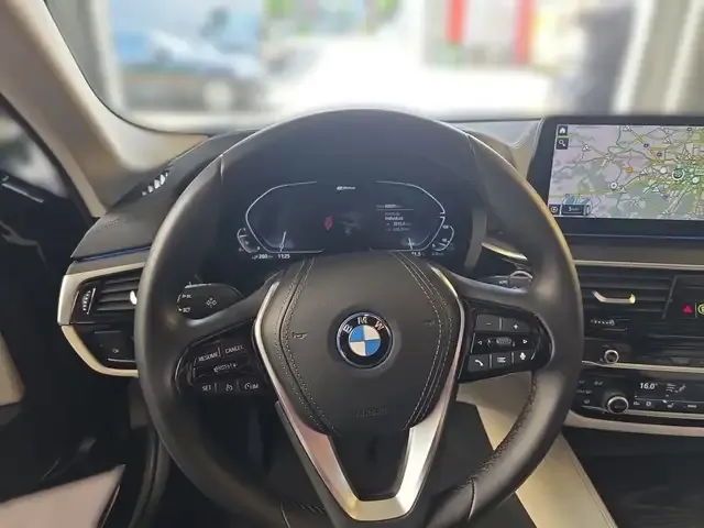 BMW 530