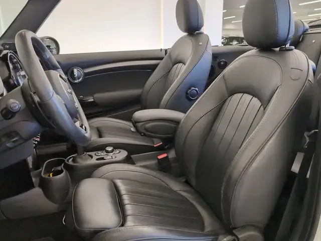 MINI John Cooper Works Cabrio
