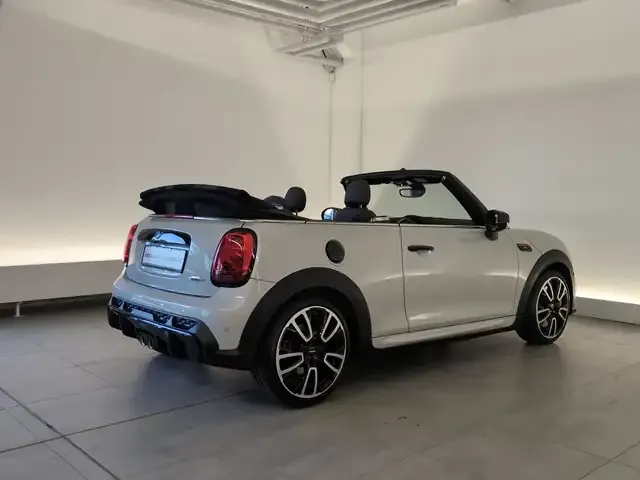 MINI John Cooper Works Cabrio