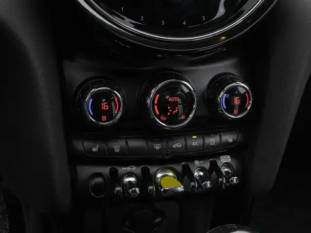 MINI Cooper SE
