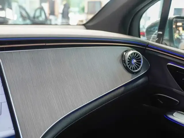 Mercedes-Benz EQE 350