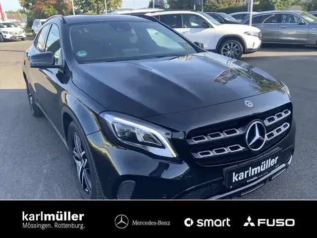 Mercedes-Benz GLA 200
