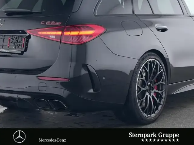 Mercedes-Benz C 63 AMG