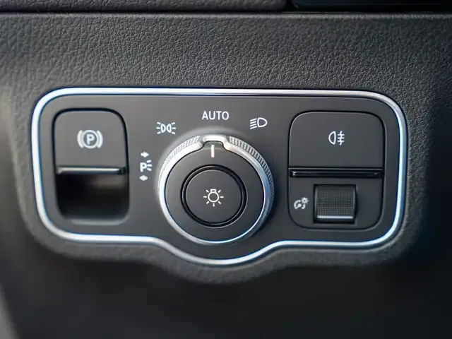 Mercedes-Benz EQA 300