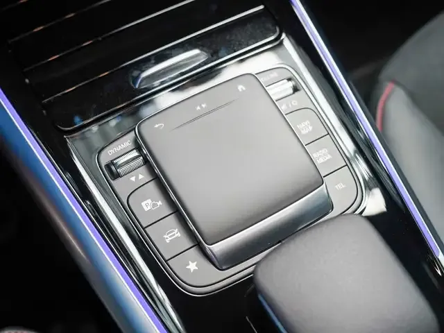 Mercedes-Benz EQA 300