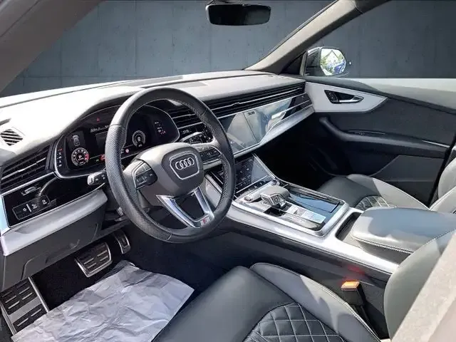 Audi SQ8