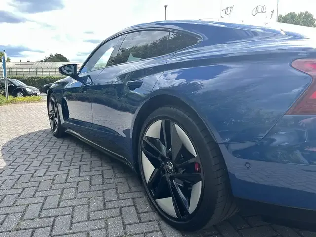 Audi RS e-tron GT