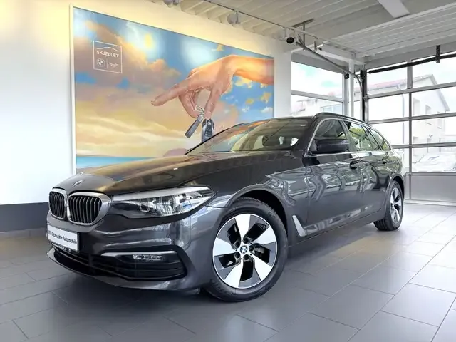 BMW 520