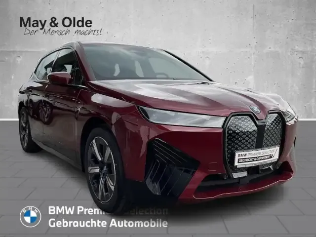 BMW iX