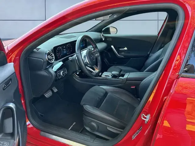 Mercedes-Benz A 220