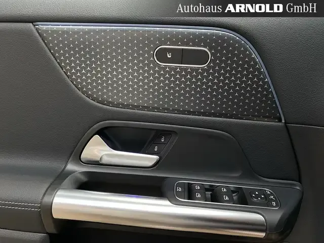 Mercedes-Benz GLA 180