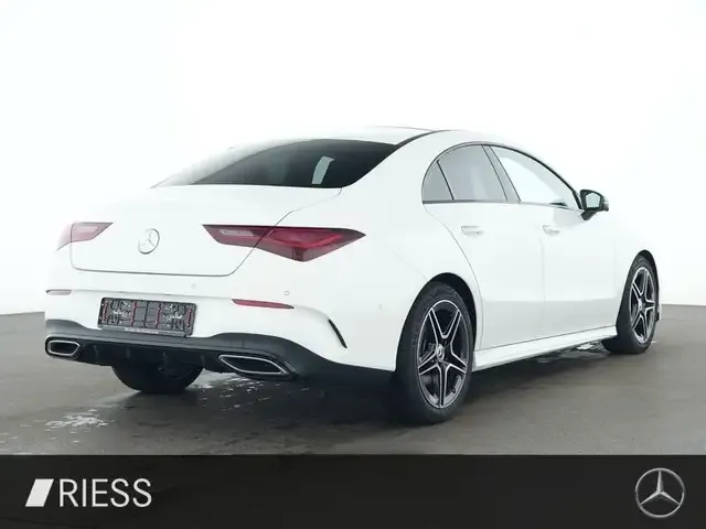 Mercedes-Benz CLA 200