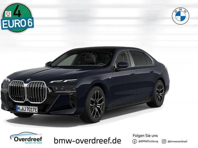BMW i7