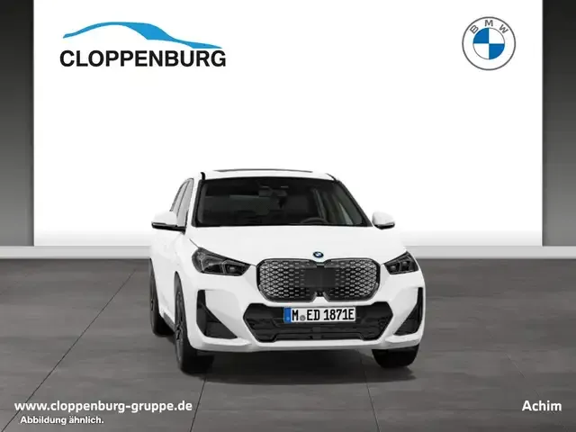 BMW iX1