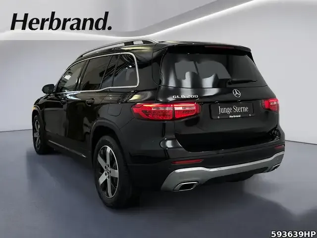 Mercedes-Benz GLB 200