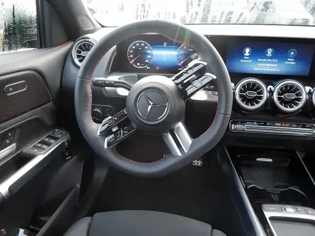 Mercedes-Benz GLB 200