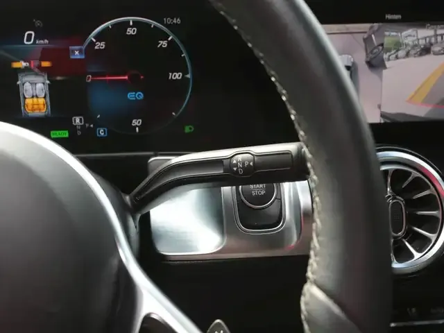 Mercedes-Benz EQB 300