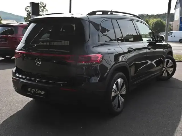 Mercedes-Benz EQB 300