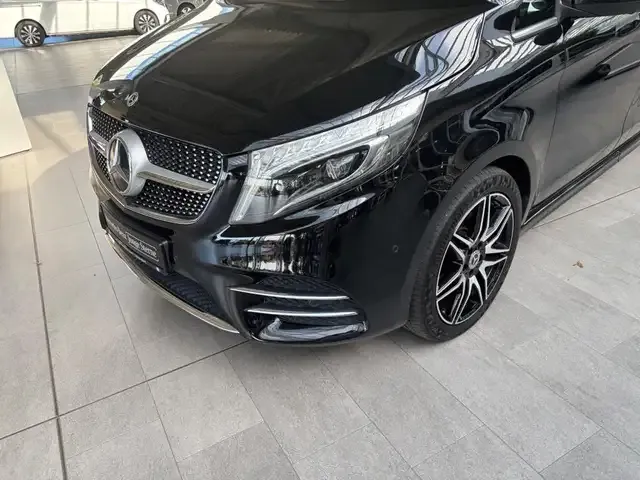 Mercedes-Benz V 250