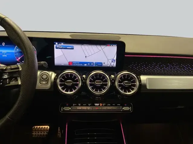 Mercedes-Benz GLB 200