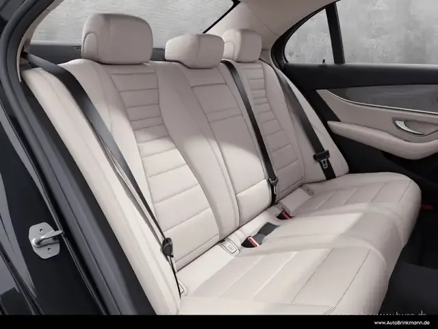Mercedes-Benz E 400
