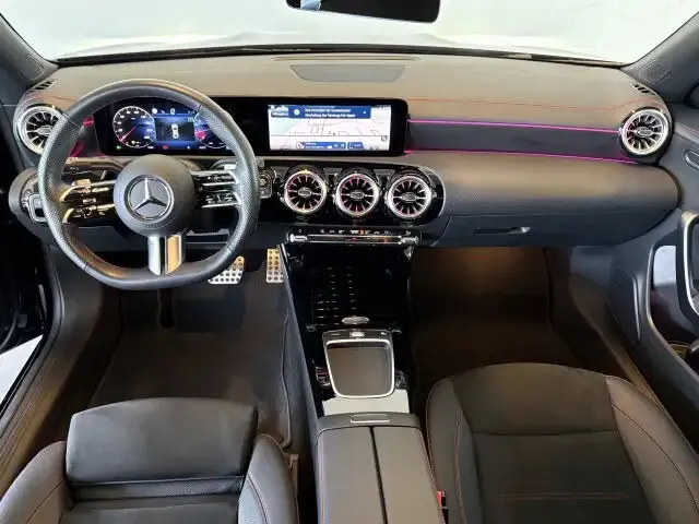 Mercedes-Benz CLA 180