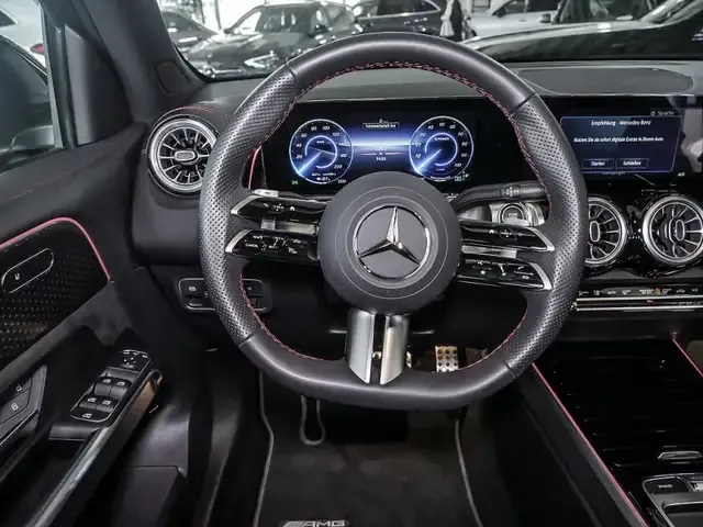 Mercedes-Benz EQB 300