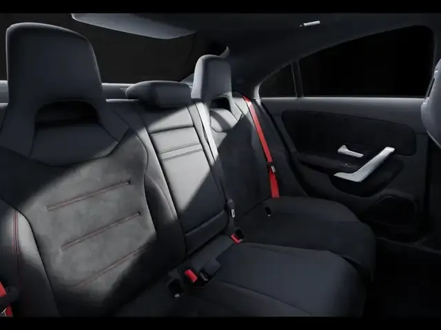 Mercedes-Benz CLA 35 AMG