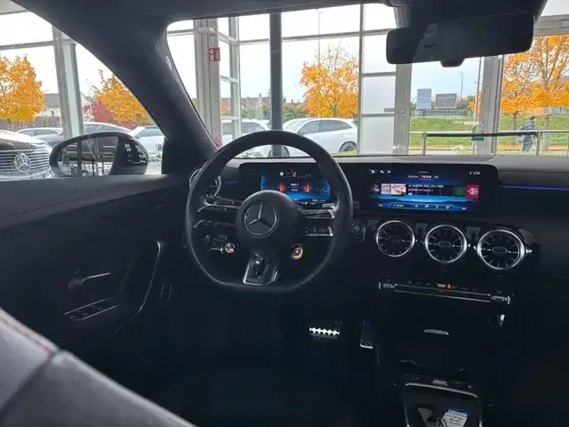 Mercedes-Benz CLA 35 AMG