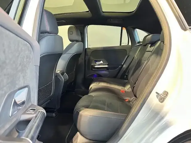 Mercedes-Benz EQA 300