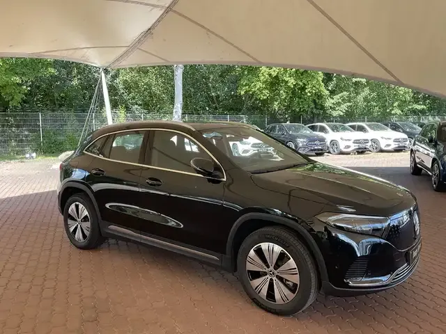 Mercedes-Benz EQA 300