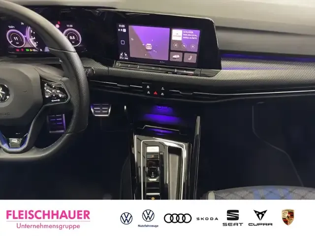 Volkswagen Golf R