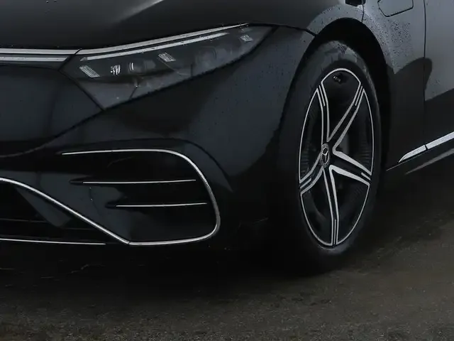 Mercedes-Benz EQS