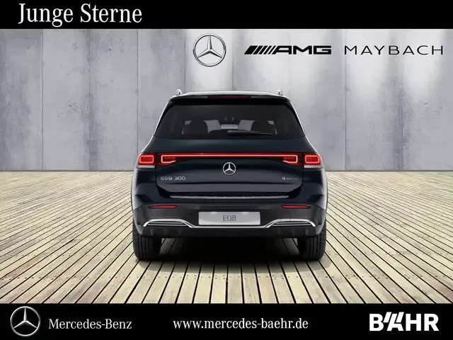 Mercedes-Benz EQB 300