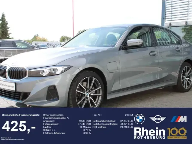 BMW 330