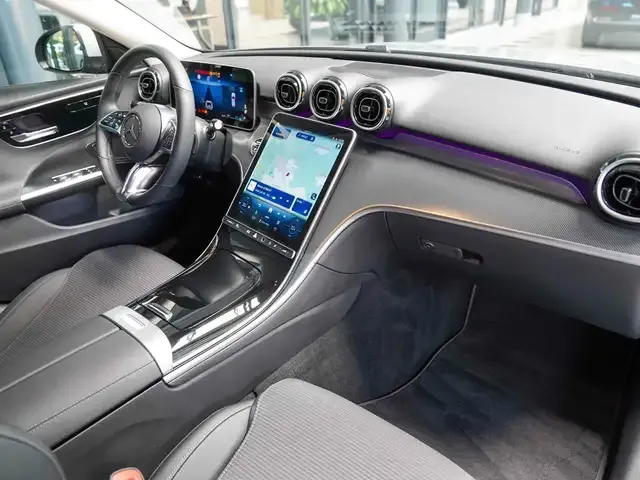 Mercedes-Benz C 220