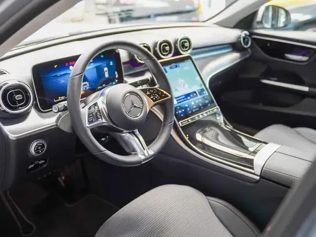 Mercedes-Benz C 220
