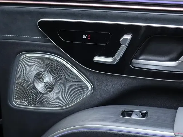 Mercedes-Benz EQS SUV