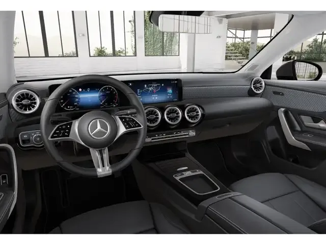 Mercedes-Benz CLA 180