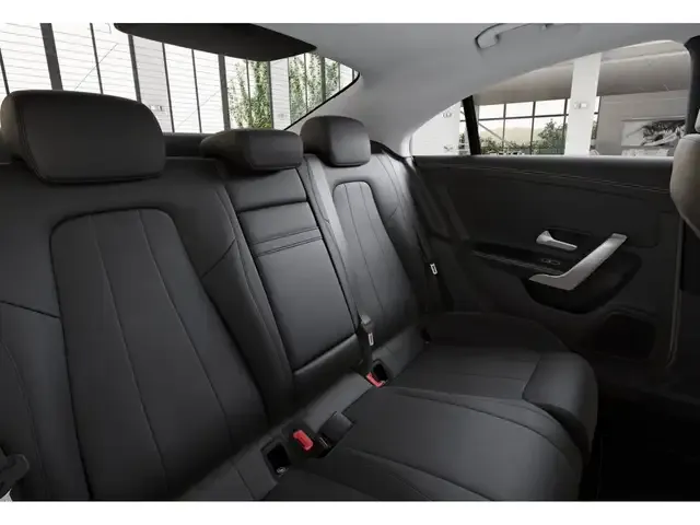 Mercedes-Benz CLA 180