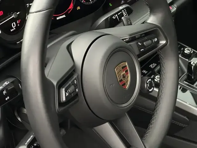 Porsche 992