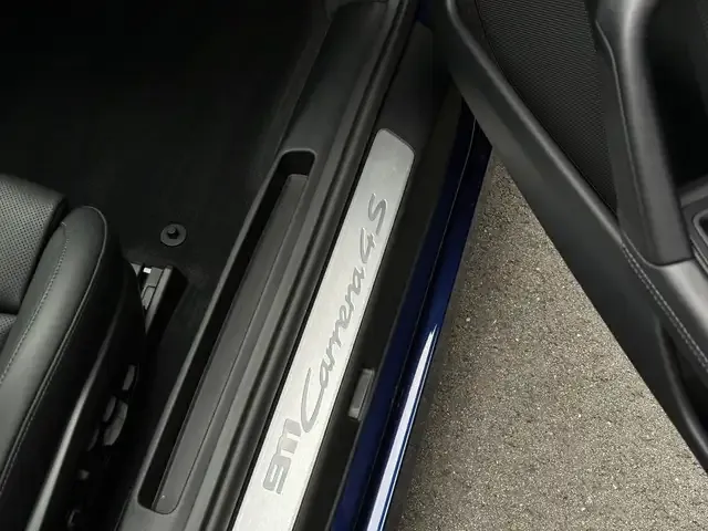 Porsche 992